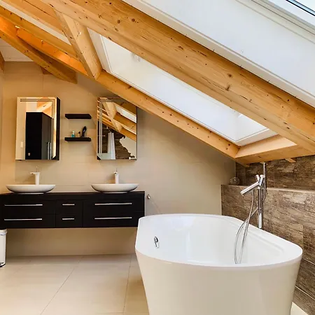 Al Porto Fantastic & Mountain View Lejlighed